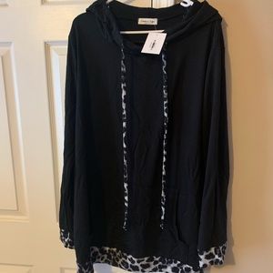 NWT 2X Cream n Sugar black hoodie w animal print!